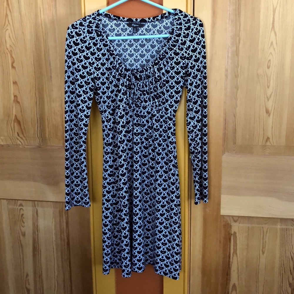 Express black & white hearts dress